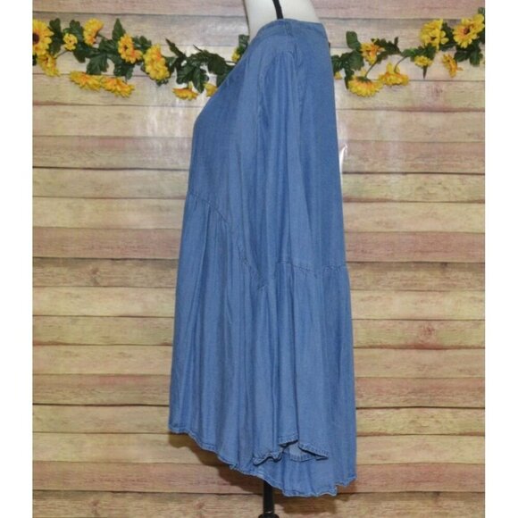 Hannah Tencel Chambray Blouse Top Long Bell Sleeve V-Neck Peplum Hem Plus 1X - Picture 6 of 10